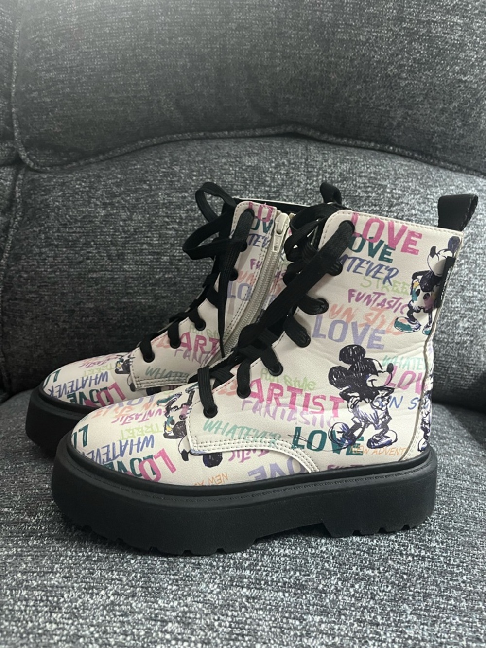 149–Kids White Graphic Lace-Up Boots with Black Sole